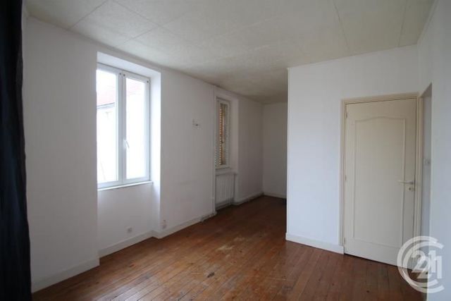 maison à louer - 4 pièces - 85.66 m2 - GANNAT - 03 - AUVERGNE - Century 21 Lefèbvre Immobilier