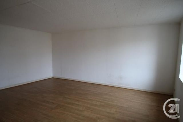 maison à louer - 4 pièces - 85.66 m2 - GANNAT - 03 - AUVERGNE - Century 21 Lefèbvre Immobilier