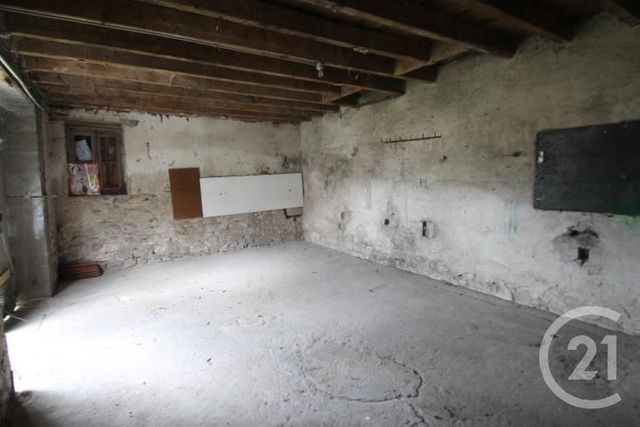 parking à louer - 28.0 m2 - GANNAT - 03 - AUVERGNE - Century 21 Lefèbvre Immobilier