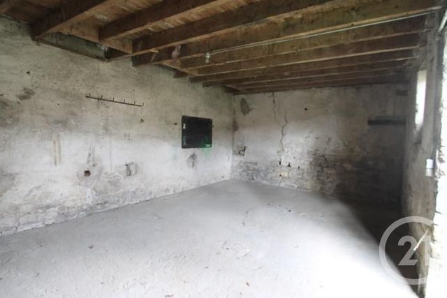 parking à louer - 28.0 m2 - GANNAT - 03 - AUVERGNE - Century 21 Lefèbvre Immobilier