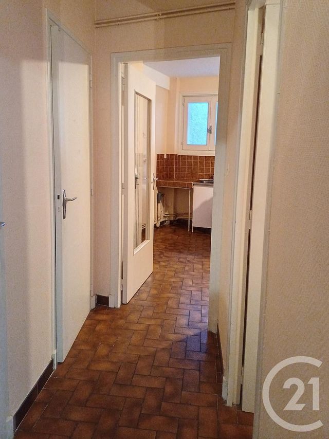 Appartement F2 à louer - 2 pièces - 44.4 m2 - GANNAT - 03 - AUVERGNE - Century 21 Lefèbvre Immobilier