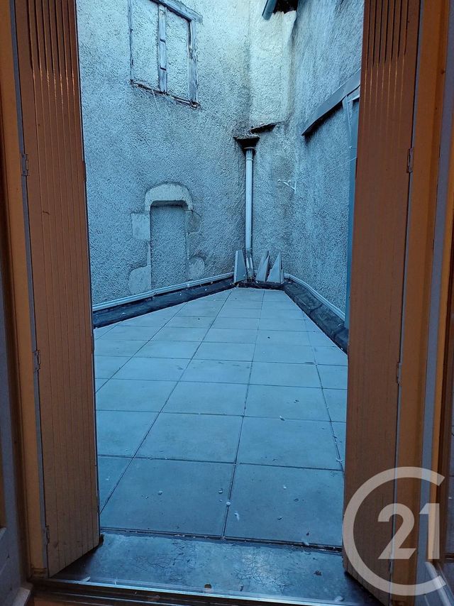 Appartement F2 à louer - 2 pièces - 44.4 m2 - GANNAT - 03 - AUVERGNE - Century 21 Lefèbvre Immobilier