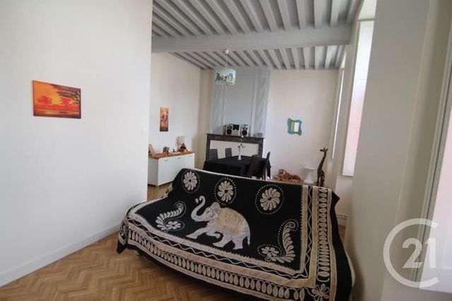 Appartement F2 à louer - 2 pièces - 52.29 m2 - GANNAT - 03 - AUVERGNE - Century 21 Lefèbvre Immobilier