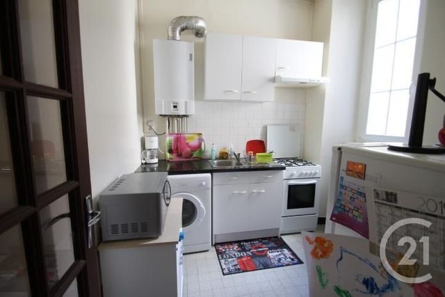 Appartement F2 à louer - 2 pièces - 52.29 m2 - GANNAT - 03 - AUVERGNE - Century 21 Lefèbvre Immobilier