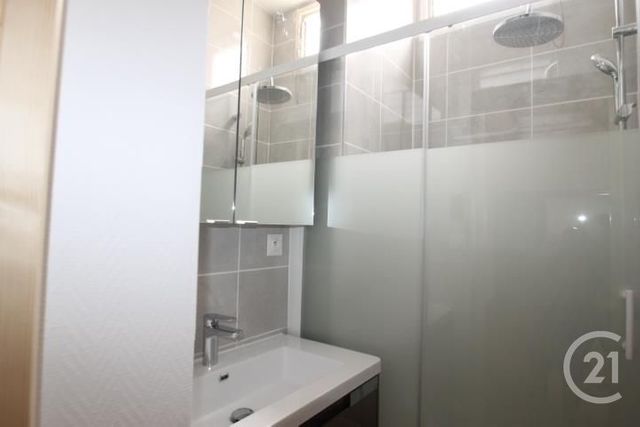 Appartement à louer - 2 pièces - 46.86 m2 - VICHY - 03 - AUVERGNE - Century 21 Lefèbvre Immobilier