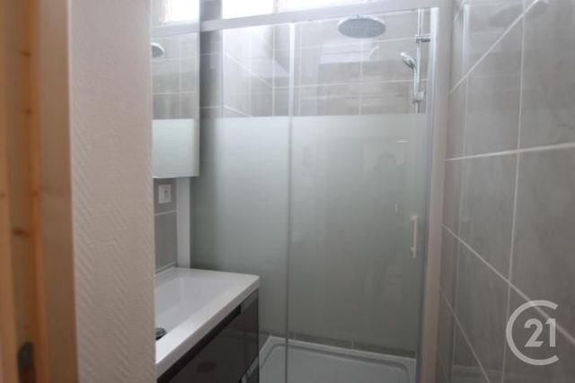 Appartement à louer - 2 pièces - 46.86 m2 - VICHY - 03 - AUVERGNE - Century 21 Lefèbvre Immobilier