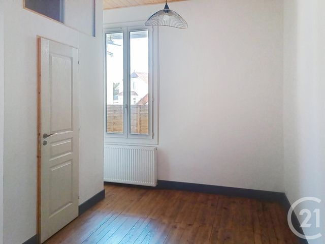 Appartement à louer - 2 pièces - 46.86 m2 - VICHY - 03 - AUVERGNE - Century 21 Lefèbvre Immobilier