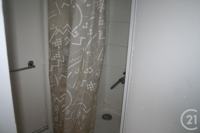 Appartement Studio à louer - 1 pièce - 20.0 m2 - GANNAT - 03 - AUVERGNE - Century 21 Lefèbvre Immobilier