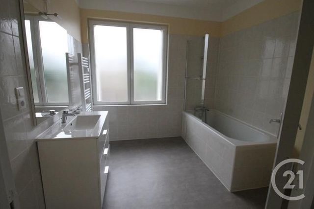 maison à louer - 4 pièces - 79.0 m2 - VICHY - 03 - AUVERGNE - Century 21 Lefèbvre Immobilier