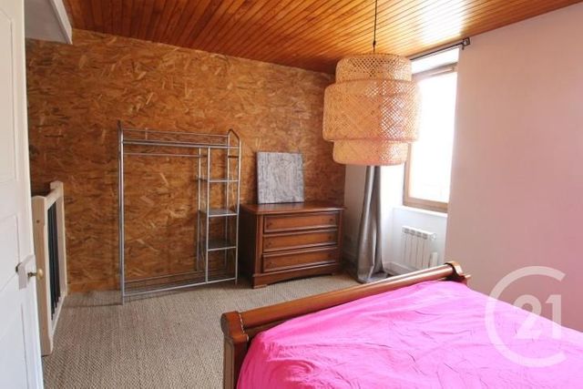 maison à louer - 3 pièces - 116.37 m2 - BELLENAVES - 03 - AUVERGNE - Century 21 Lefèbvre Immobilier