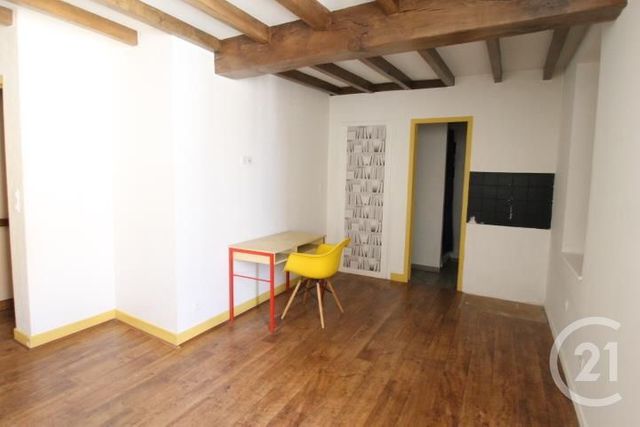 maison à louer - 3 pièces - 116.37 m2 - BELLENAVES - 03 - AUVERGNE - Century 21 Lefèbvre Immobilier