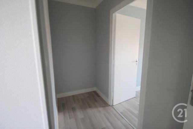 Appartement F2 à louer - 2 pièces - 43.19 m2 - GANNAT - 03 - AUVERGNE - Century 21 Lefèbvre Immobilier