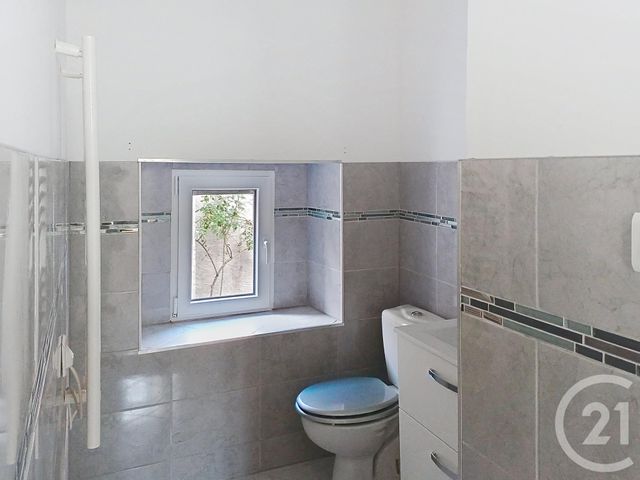 Appartement F3 à louer - 3 pièces - 70.9 m2 - EBREUIL - 03 - AUVERGNE - Century 21 Lefèbvre Immobilier