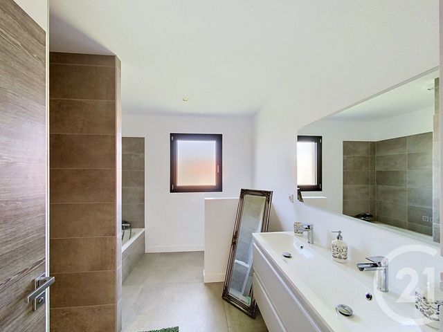 maison à vendre - 5 pièces - 151.15 m2 - AIGUEPERSE - 63 - AUVERGNE - Century 21 Lefèbvre Immobilier