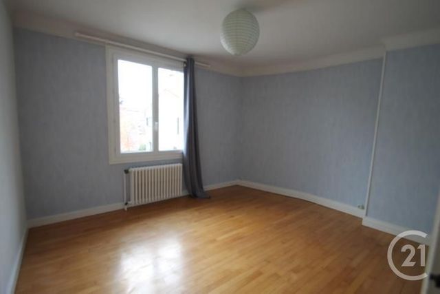 Appartement F3 à louer - 3 pièces - 69.0 m2 - GANNAT - 03 - AUVERGNE - Century 21 Lefèbvre Immobilier