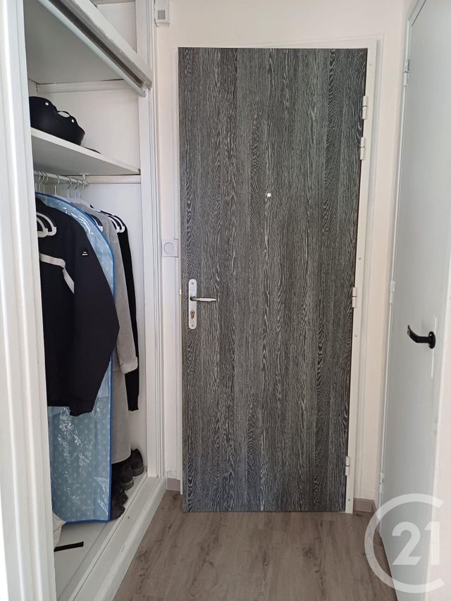 Appartement F1 à louer - 2 pièces - 23.86 m2 - GANNAT - 03 - AUVERGNE - Century 21 Lefèbvre Immobilier