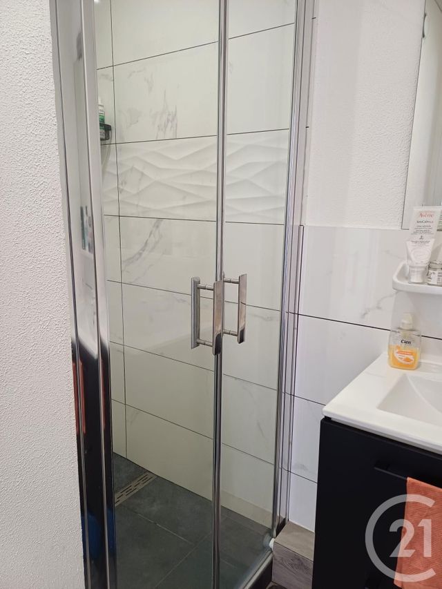 Appartement F1 à louer - 2 pièces - 23.86 m2 - GANNAT - 03 - AUVERGNE - Century 21 Lefèbvre Immobilier