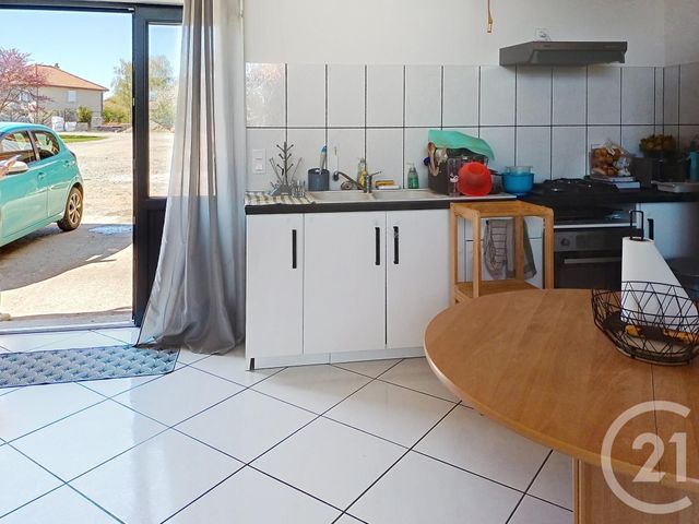maison à louer - 4 pièces - 81.73 m2 - EFFIAT - 63 - AUVERGNE - Century 21 Lefèbvre Immobilier