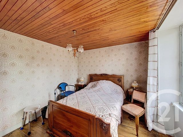 maison à vendre - 5 pièces - 79.2 m2 - ST GENES DU RETZ - 63 - AUVERGNE - Century 21 Lefèbvre Immobilier