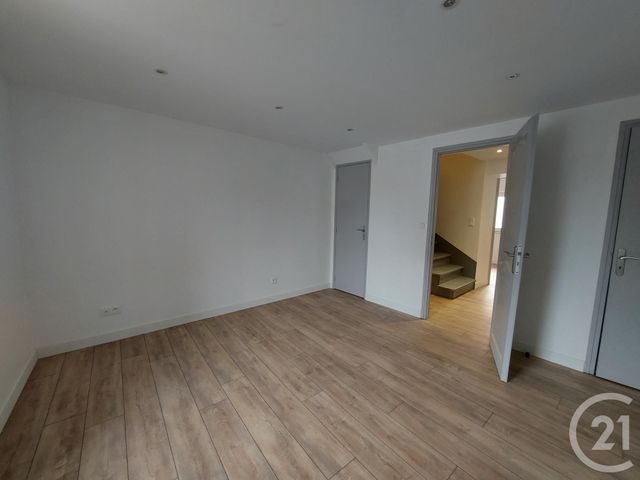 maison à louer - 4 pièces - 65.55 m2 - GANNAT - 03 - AUVERGNE - Century 21 Lefèbvre Immobilier