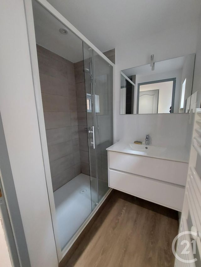 maison à louer - 4 pièces - 65.55 m2 - GANNAT - 03 - AUVERGNE - Century 21 Lefèbvre Immobilier