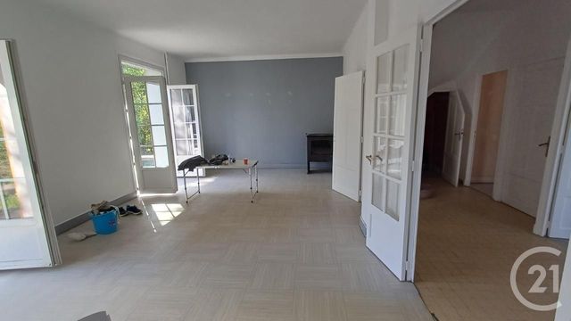 maison à vendre - 6 pièces - 156.27 m2 - GANNAT - 03 - AUVERGNE - Century 21 Lefèbvre Immobilier