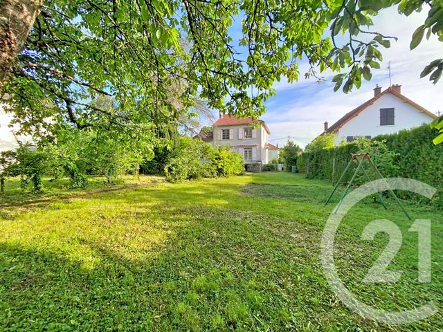 maison à vendre - 6 pièces - 156.27 m2 - GANNAT - 03 - AUVERGNE - Century 21 Lefèbvre Immobilier