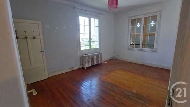 maison à vendre - 6 pièces - 156.27 m2 - GANNAT - 03 - AUVERGNE - Century 21 Lefèbvre Immobilier