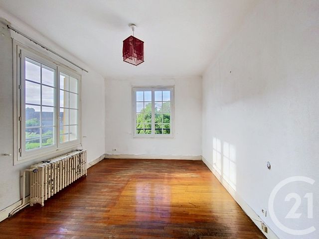 maison à vendre - 6 pièces - 156.27 m2 - GANNAT - 03 - AUVERGNE - Century 21 Lefèbvre Immobilier