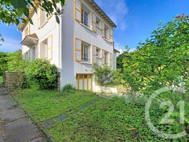 maison à vendre - 6 pièces - 156.27 m2 - GANNAT - 03 - AUVERGNE - Century 21 Lefèbvre Immobilier