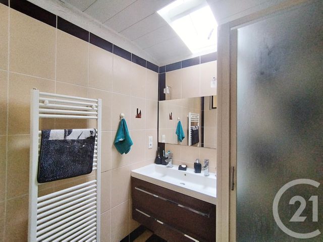 maison à vendre - 5 pièces - 123.72 m2 - GANNAT - 03 - AUVERGNE - Century 21 Lefèbvre Immobilier