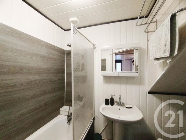maison à vendre - 5 pièces - 123.72 m2 - GANNAT - 03 - AUVERGNE - Century 21 Lefèbvre Immobilier