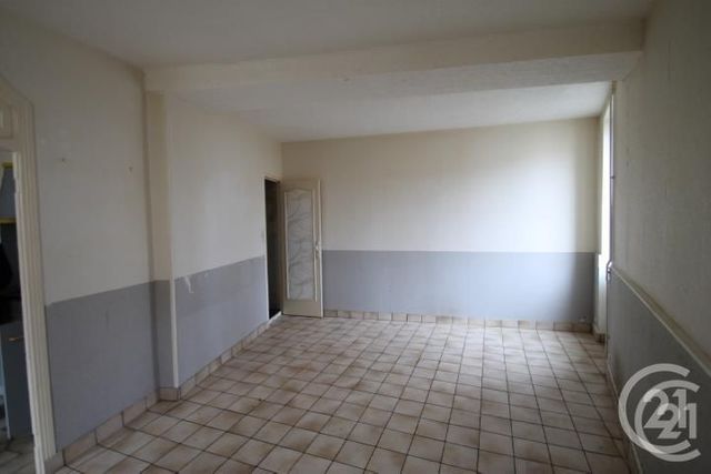 maison à louer - 4 pièces - 85.66 m2 - GANNAT - 03 - AUVERGNE - Century 21 Lefèbvre Immobilier