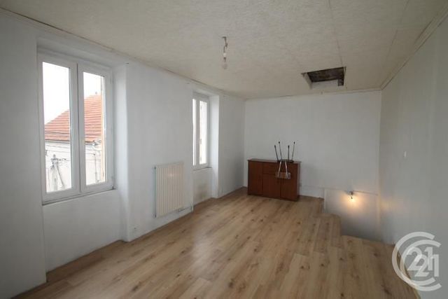 maison à louer - 4 pièces - 85.66 m2 - GANNAT - 03 - AUVERGNE - Century 21 Lefèbvre Immobilier
