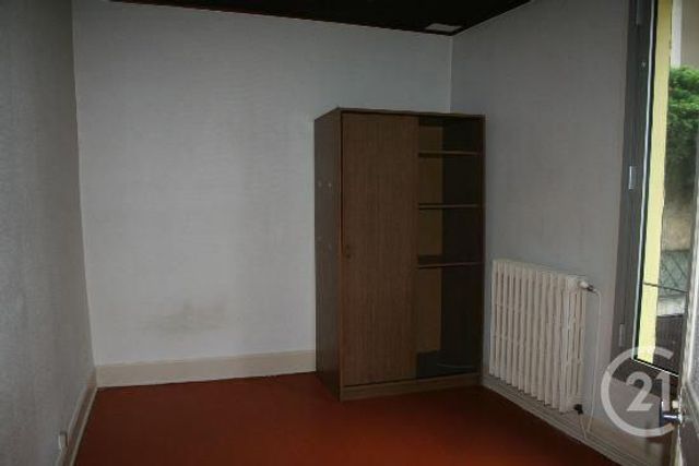 Appartement F1 à louer - 1 pièce - 19.0 m2 - GANNAT - 03 - AUVERGNE - Century 21 Lefèbvre Immobilier
