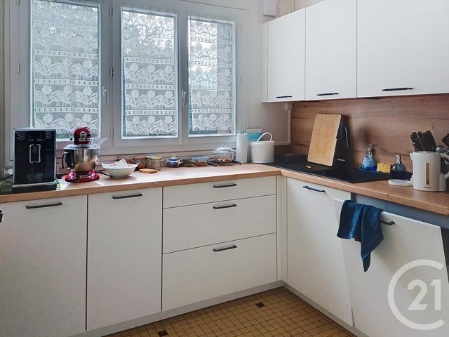 maison à louer - 5 pièces - 139.68 m2 - GANNAT - 03 - AUVERGNE - Century 21 Lefèbvre Immobilier
