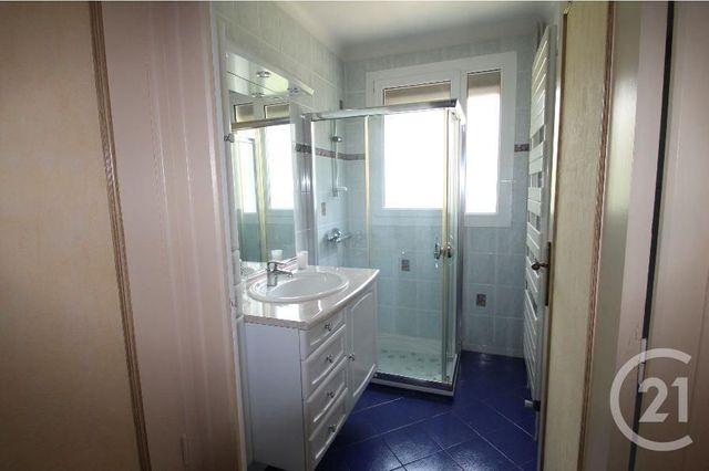 maison à louer - 5 pièces - 139.68 m2 - GANNAT - 03 - AUVERGNE - Century 21 Lefèbvre Immobilier
