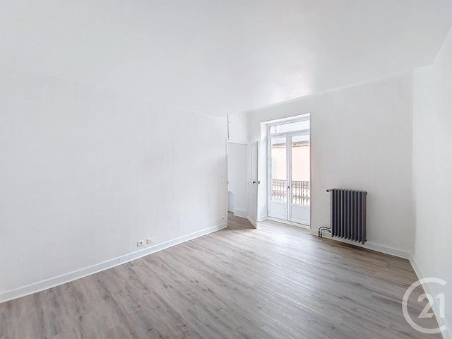 Appartement F3 à louer - 3 pièces - 79.8 m2 - GANNAT - 03 - AUVERGNE - Century 21 Lefèbvre Immobilier
