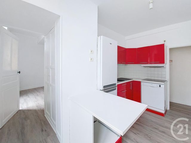 Appartement F3 à louer - 3 pièces - 79.8 m2 - GANNAT - 03 - AUVERGNE - Century 21 Lefèbvre Immobilier