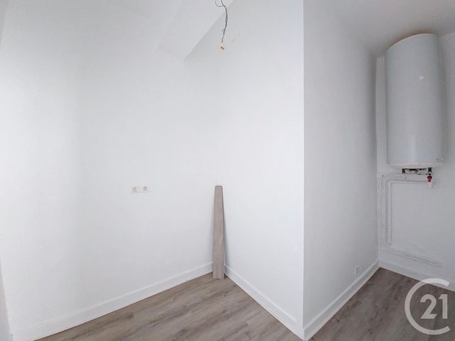 Appartement F3 à louer - 3 pièces - 79.8 m2 - GANNAT - 03 - AUVERGNE - Century 21 Lefèbvre Immobilier