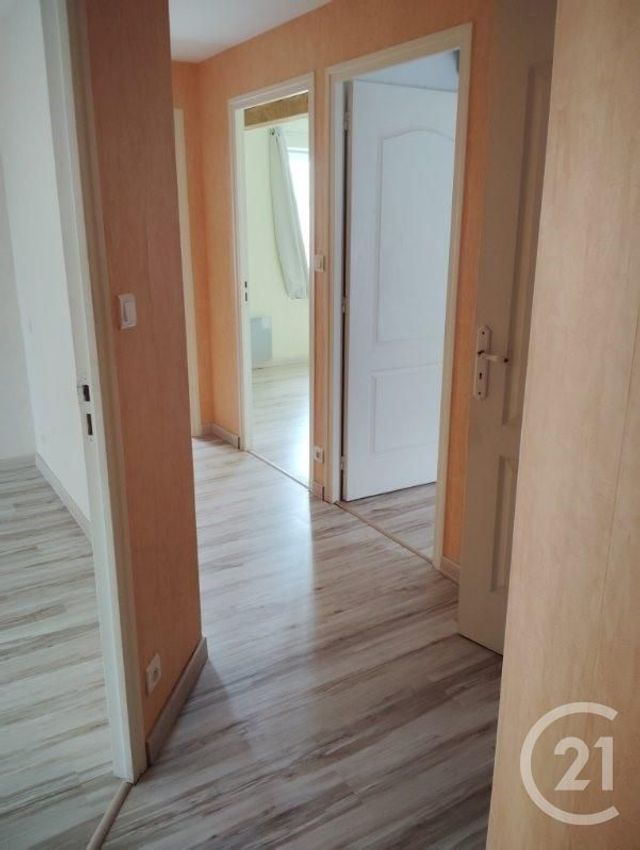 maison à louer - 5 pièces - 119.59 m2 - VENSAT - 63 - AUVERGNE - Century 21 Lefèbvre Immobilier
