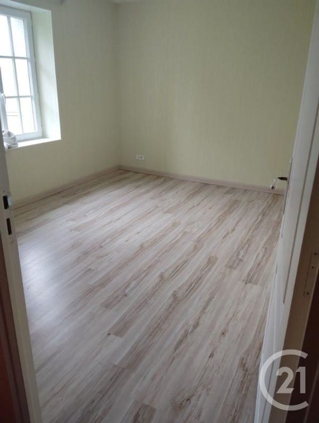 maison à louer - 5 pièces - 119.59 m2 - VENSAT - 63 - AUVERGNE - Century 21 Lefèbvre Immobilier