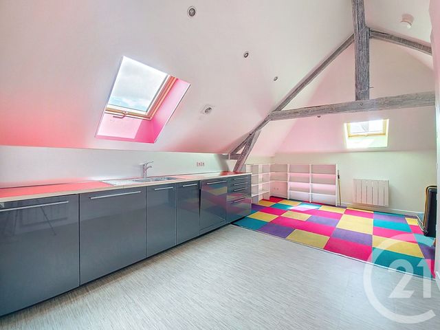 Appartement F2 à louer - 2 pièces - 32.0 m2 - GANNAT - 03 - AUVERGNE - Century 21 Lefèbvre Immobilier