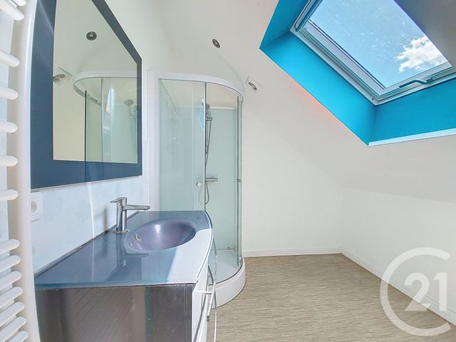 Appartement F2 à louer - 2 pièces - 32.0 m2 - GANNAT - 03 - AUVERGNE - Century 21 Lefèbvre Immobilier
