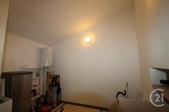 maison à louer - 2 pièces - 80.0 m2 - BELLENAVES - 03 - AUVERGNE - Century 21 Lefèbvre Immobilier