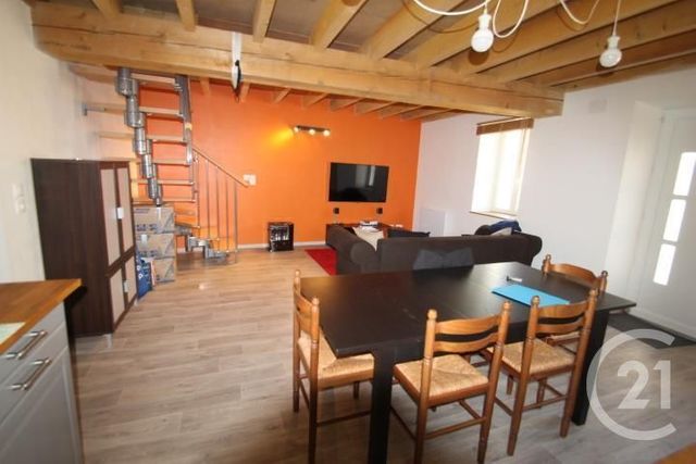 maison à louer - 2 pièces - 80.0 m2 - BELLENAVES - 03 - AUVERGNE - Century 21 Lefèbvre Immobilier