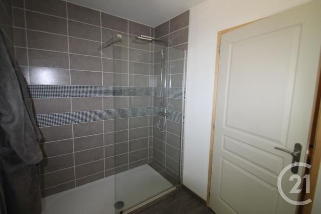 maison à louer - 2 pièces - 80.0 m2 - BELLENAVES - 03 - AUVERGNE - Century 21 Lefèbvre Immobilier