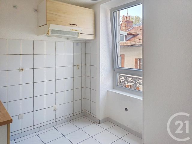 Appartement F3 à louer - 4 pièces - 60.0 m2 - GANNAT - 03 - AUVERGNE - Century 21 Lefèbvre Immobilier