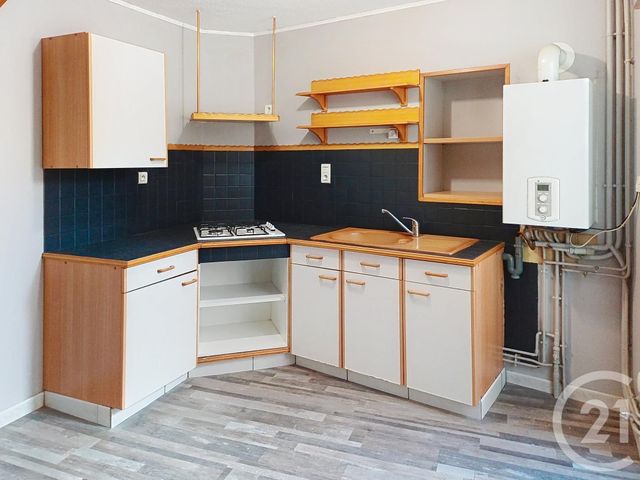 maison à louer - 4 pièces - 71.0 m2 - GANNAT - 03 - AUVERGNE - Century 21 Lefèbvre Immobilier