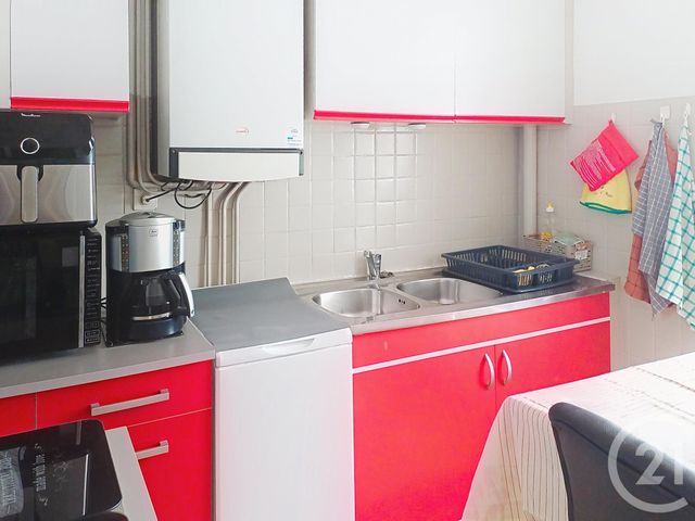 Appartement F4 à louer - 4 pièces - 70.87 m2 - GANNAT - 03 - AUVERGNE - Century 21 Lefèbvre Immobilier